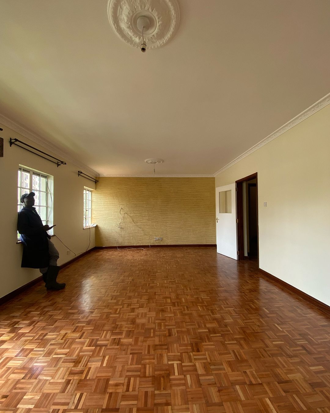 2-Bedroom image 10
