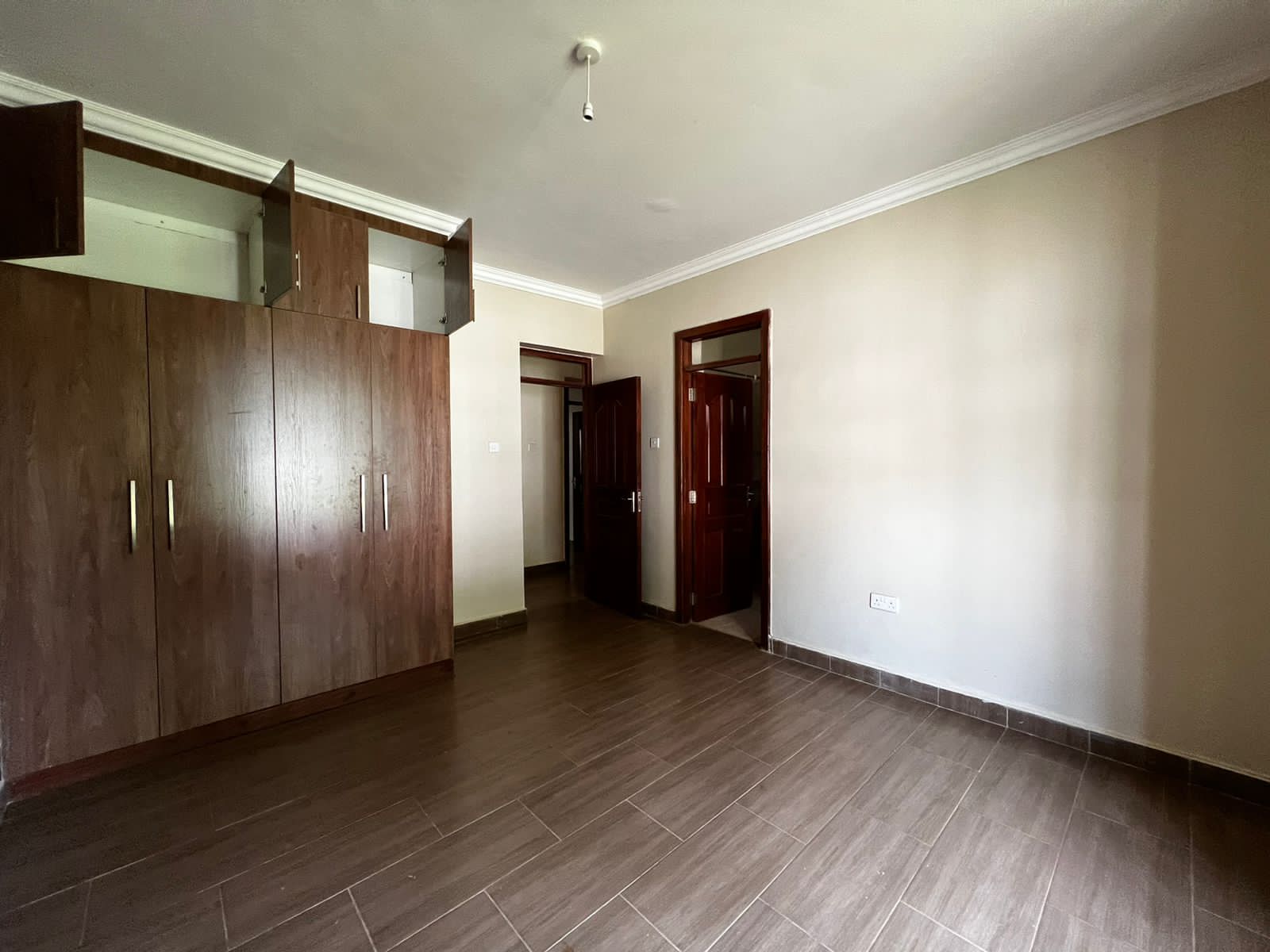 2-Bedroom image 5