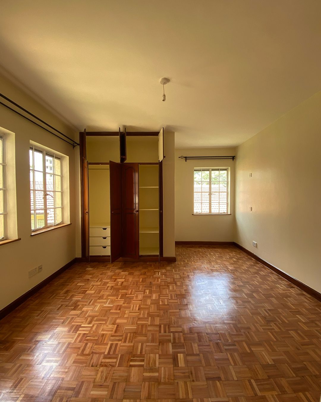 2-Bedroom image 4
