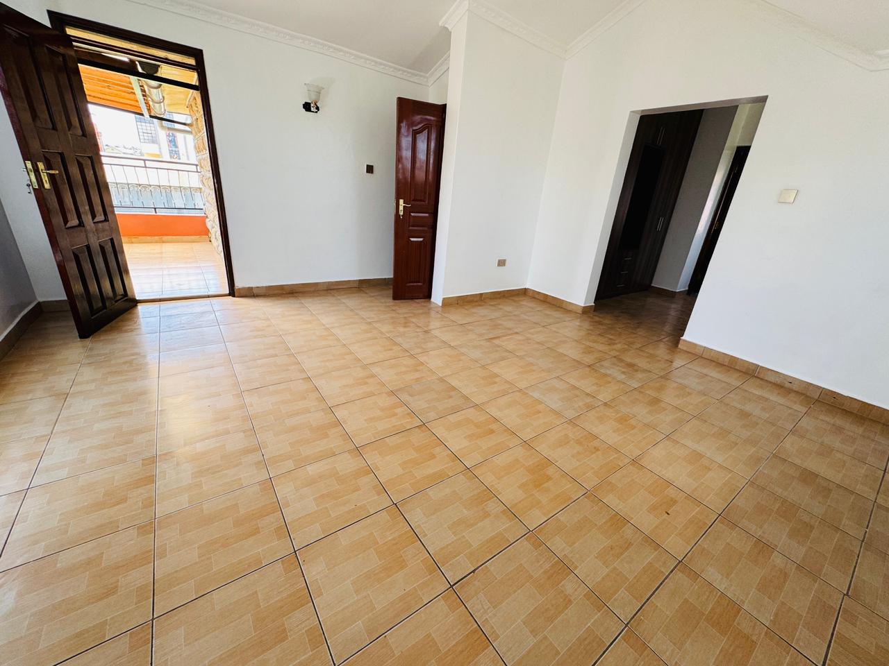 4 Bedroom Villa  For Rent in Membley image 11