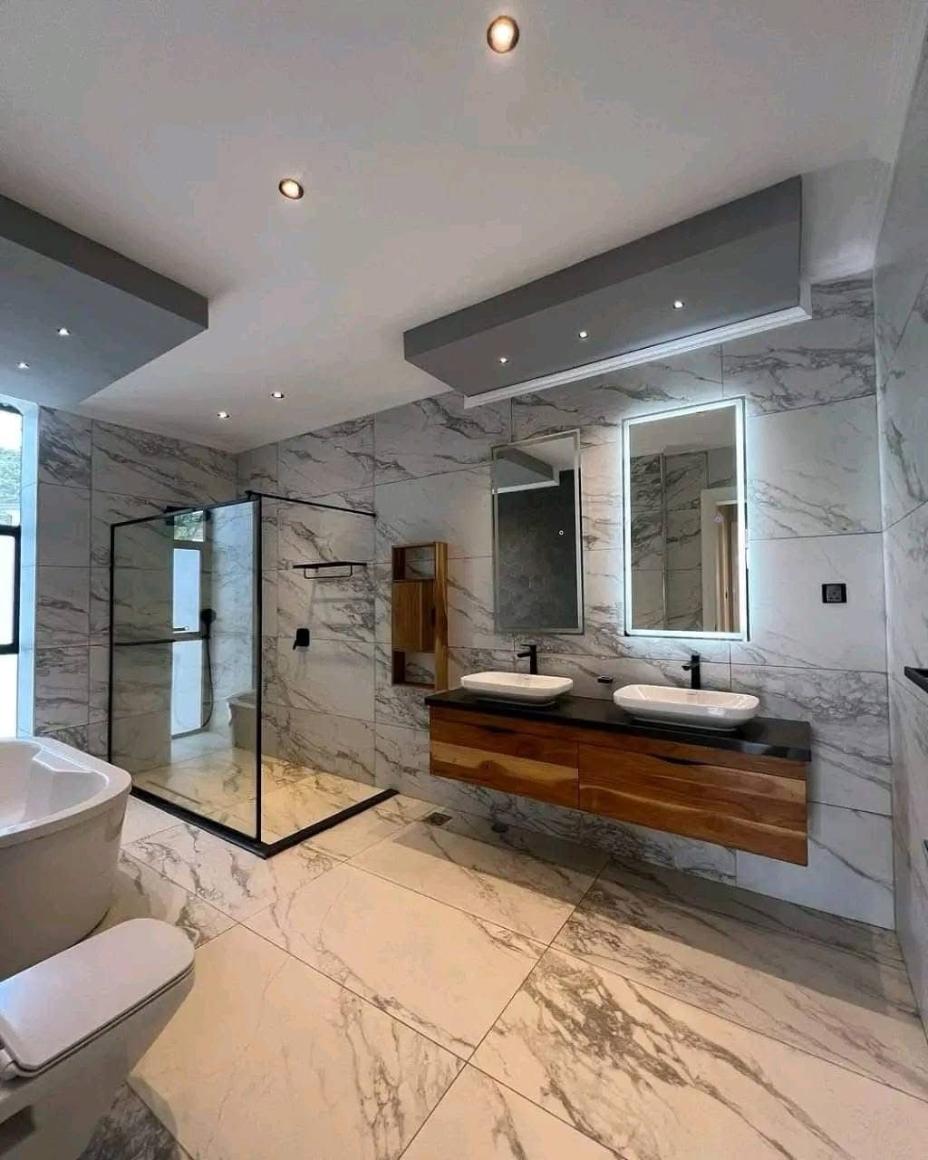 5 Bedroom and DSQ image 12