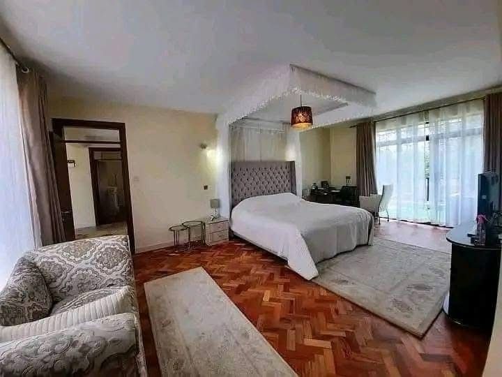 5 Bedroom Townhouse plus DSQ image 3