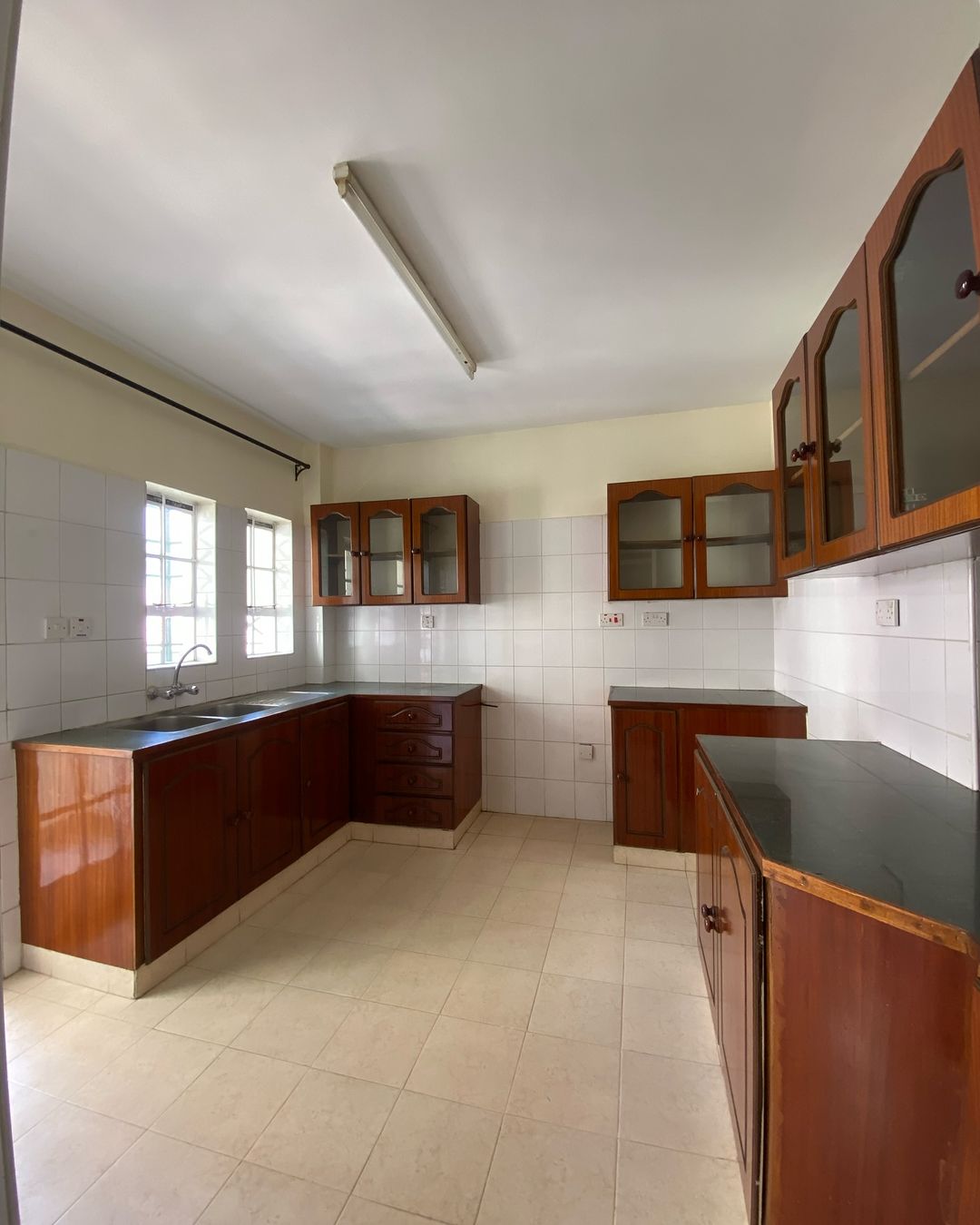 2-Bedroom image 7