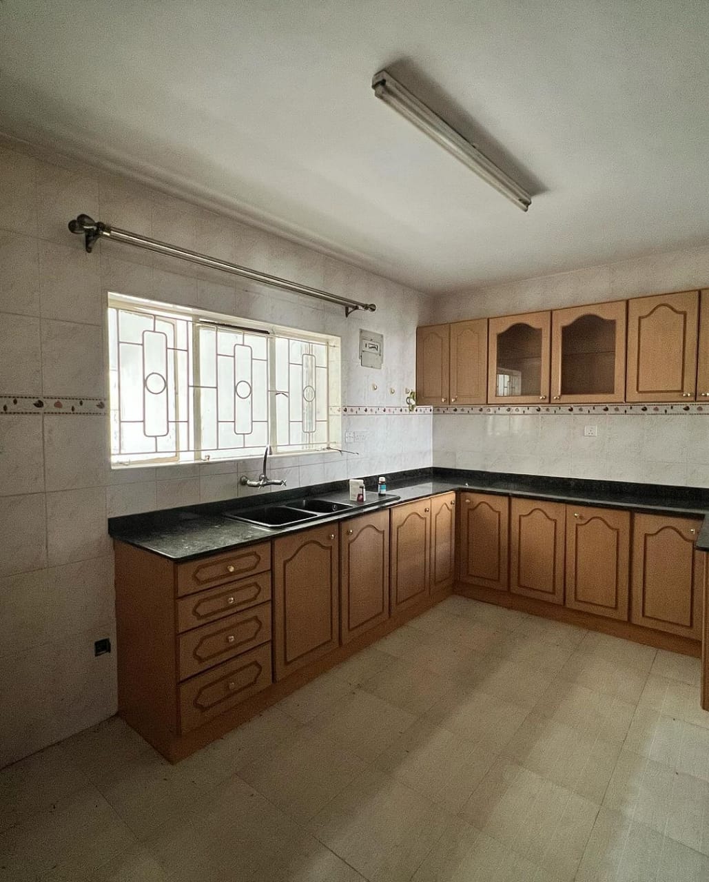 3-Bedroom image 2