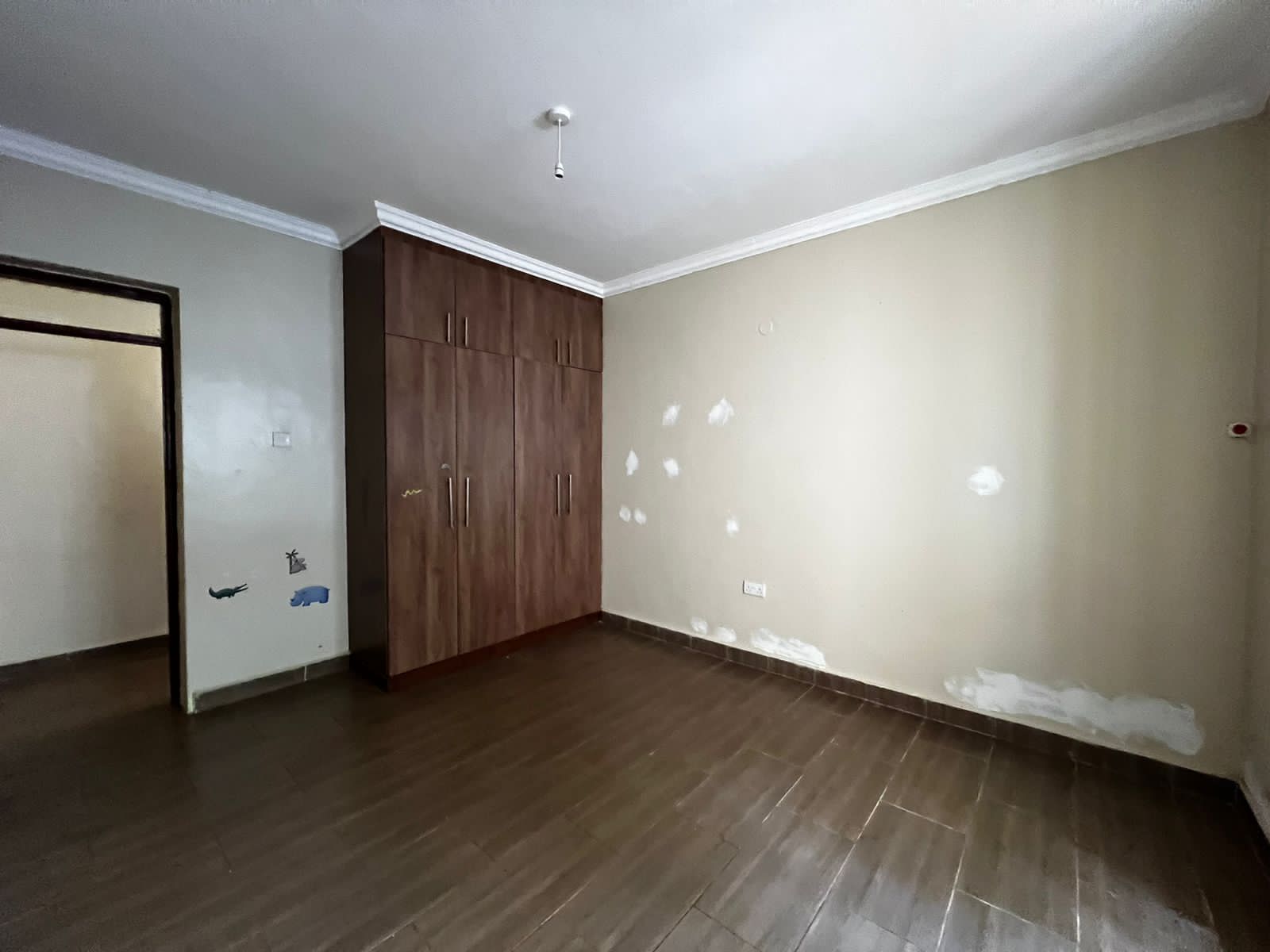 2-Bedroom image 4