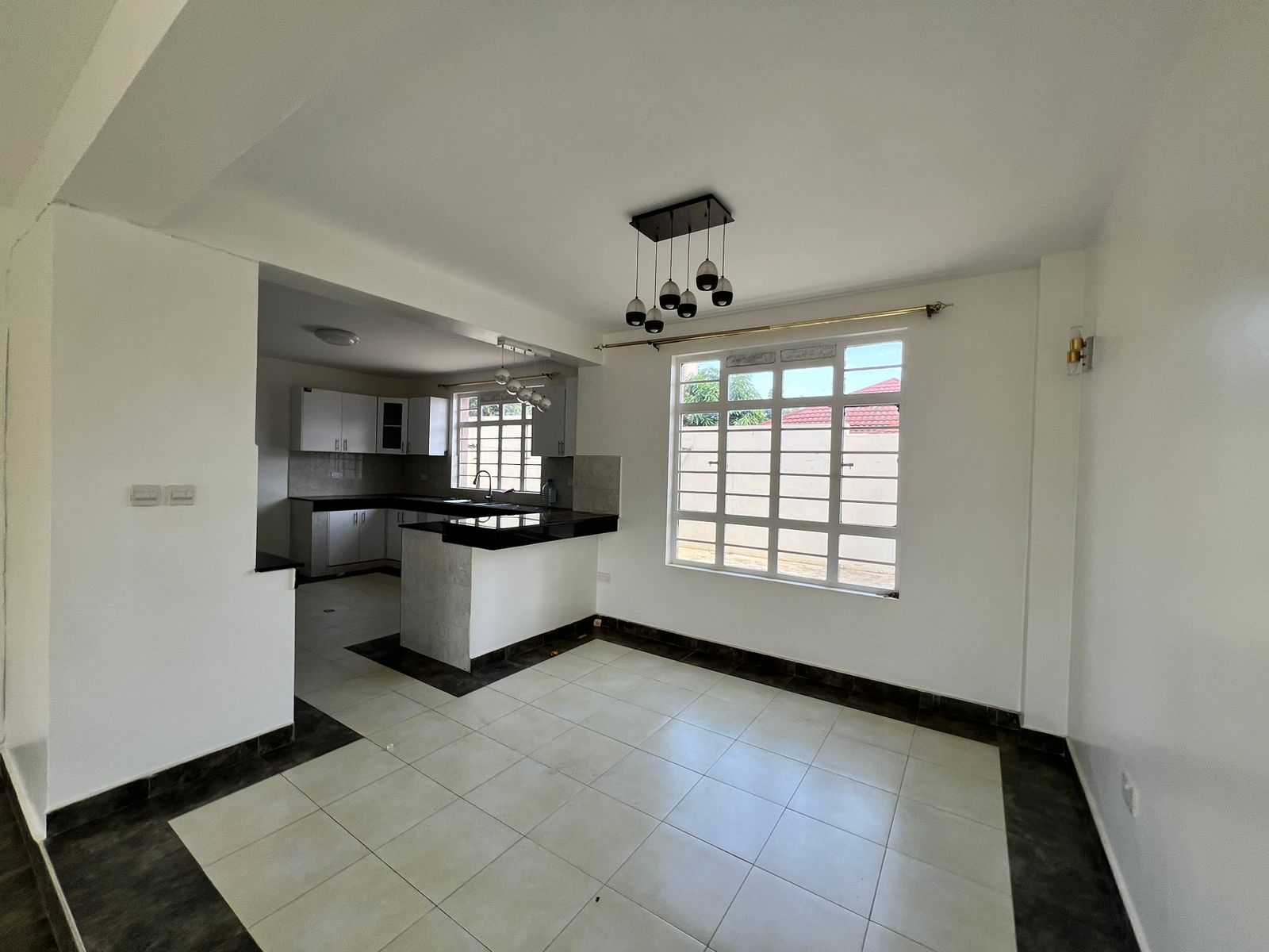 5-Bedroom image 5
