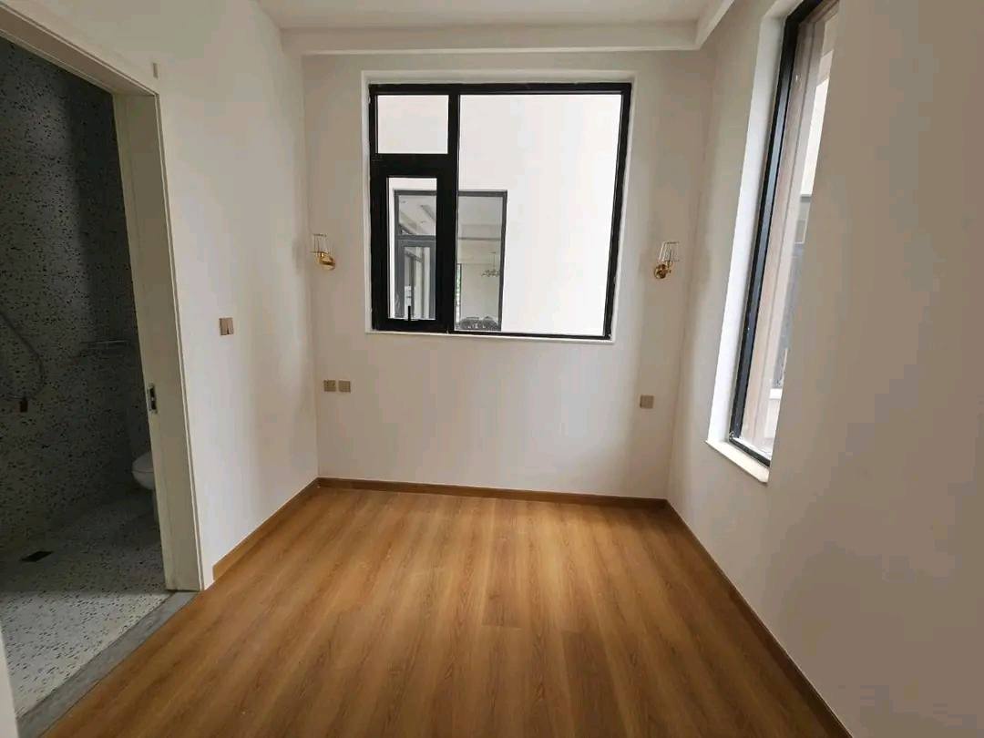 5-Bedroom and DSQ image 12