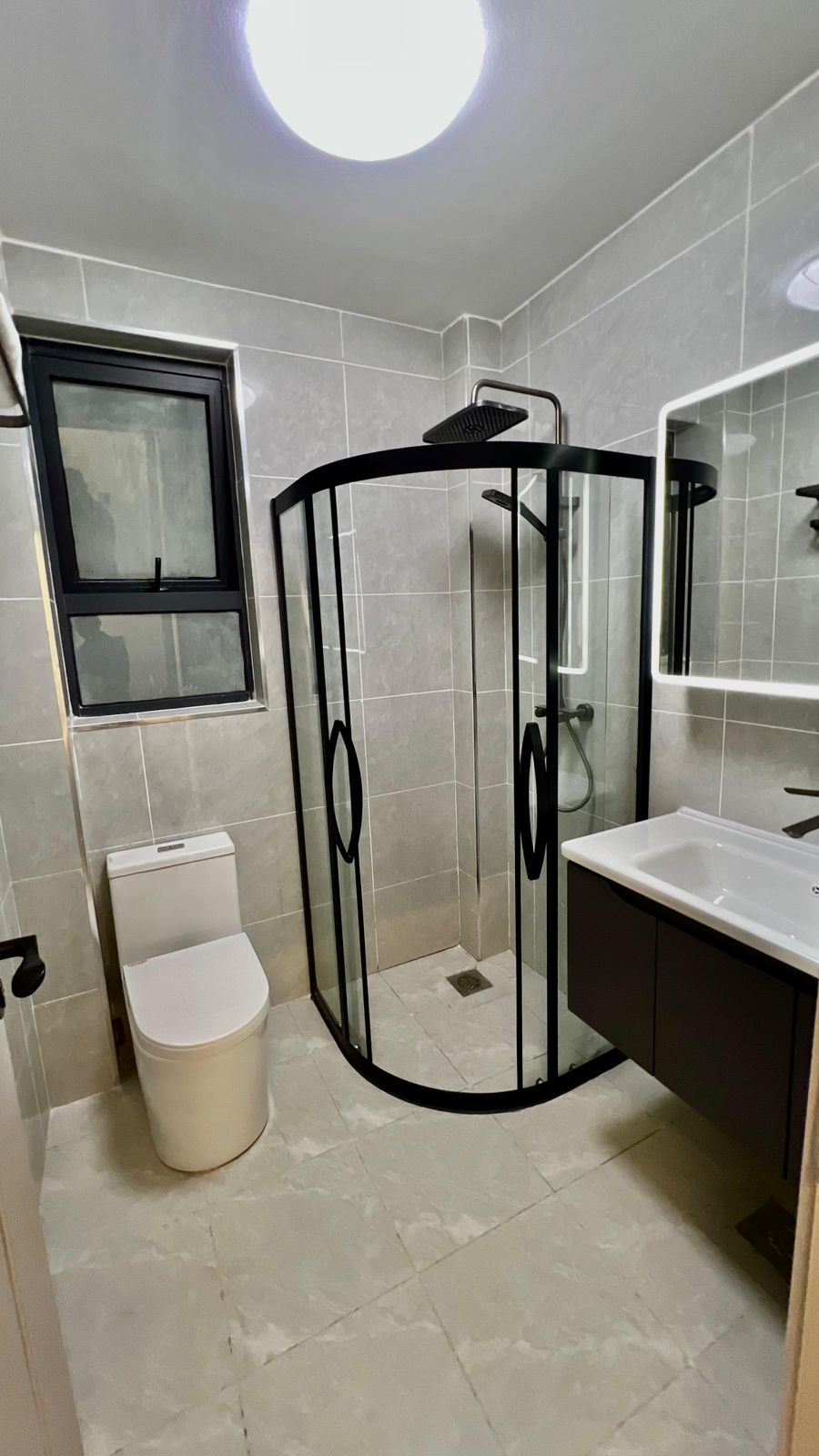 3 Bedroom Apartment image 15