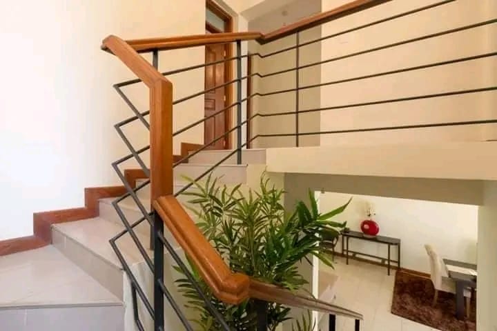 4-Bedroom image 7