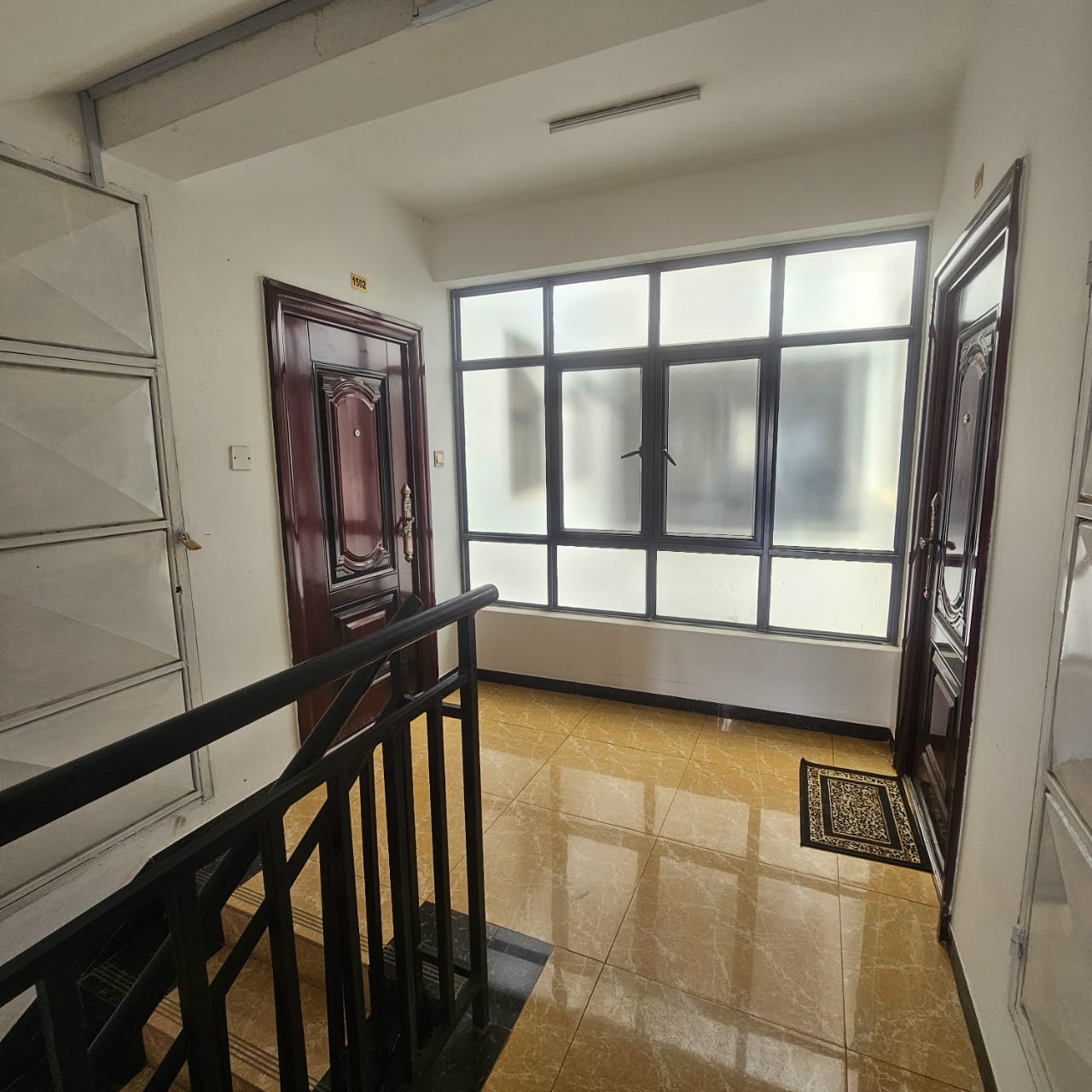 1-Bedroom image 8
